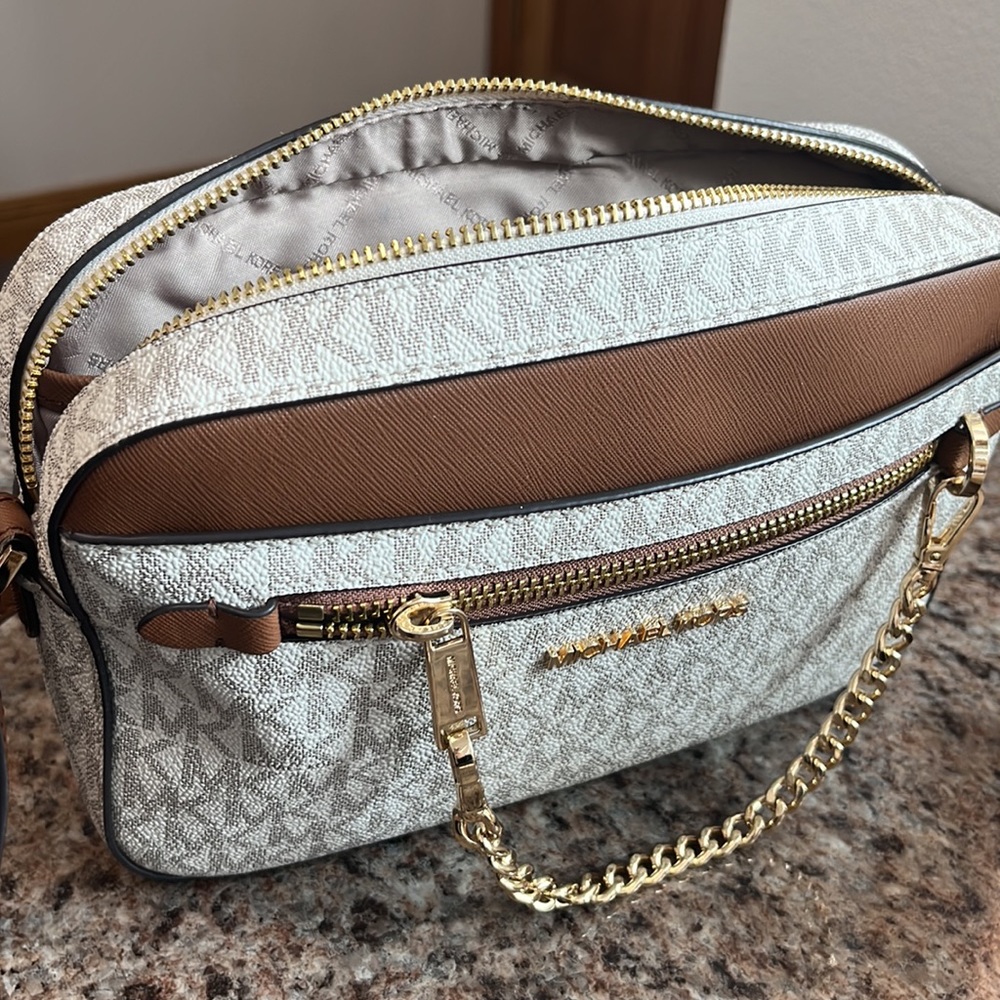 Michael Kors - Picture 9 of 9